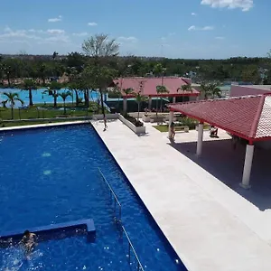 Breezy & Cancunian Cancún